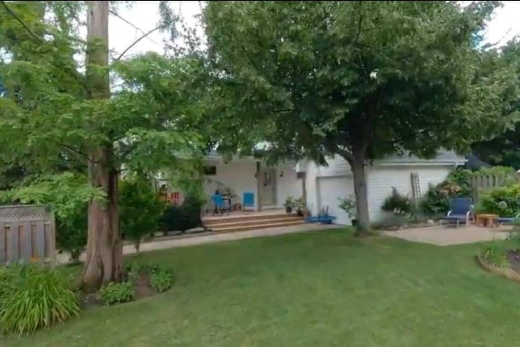Garden 2 Storey House 尼亚加拉瀑布城 外观 照片
